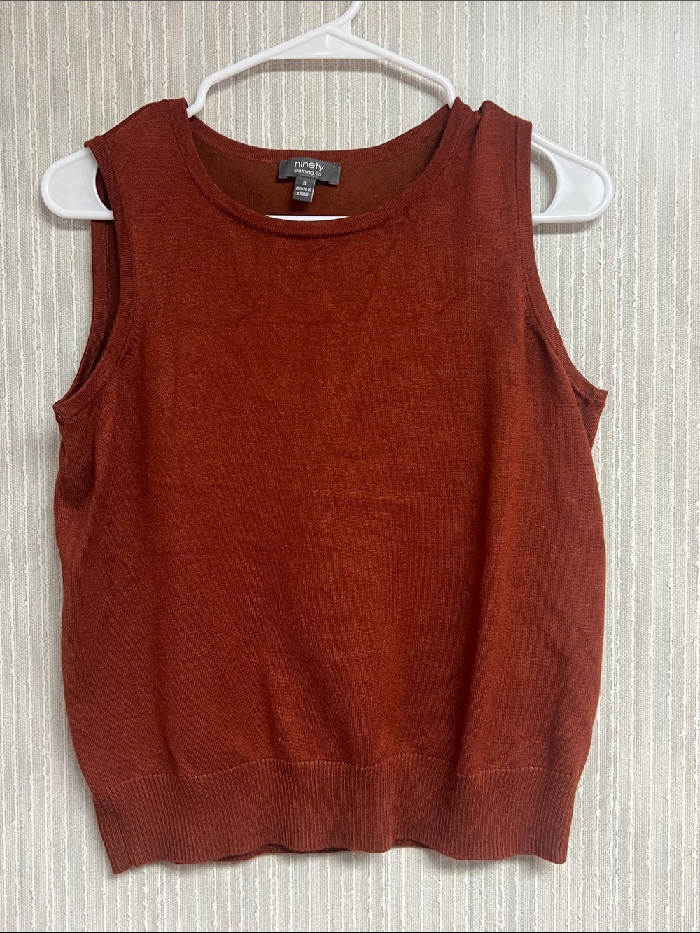 S Women's Rust Scoop Neck lightweight Sweater Tank
